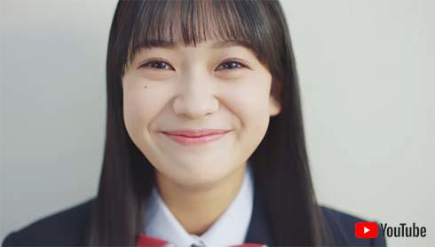 笑顔を見せる奥田いろはさん