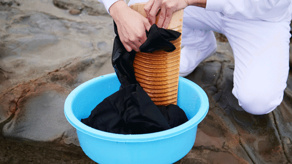 【PR】 PPIH ドン・キホーテ 情熱価格 白さ続く白 色褪せ知らずの黒 地主恵亮