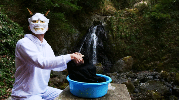 【PR】 PPIH ドン・キホーテ 情熱価格 白さ続く白 色褪せ知らずの黒 地主恵亮