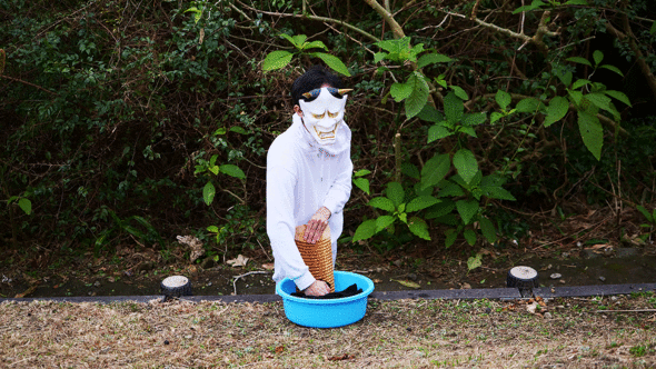 【PR】 PPIH ドン・キホーテ 情熱価格 白さ続く白 色褪せ知らずの黒 地主恵亮