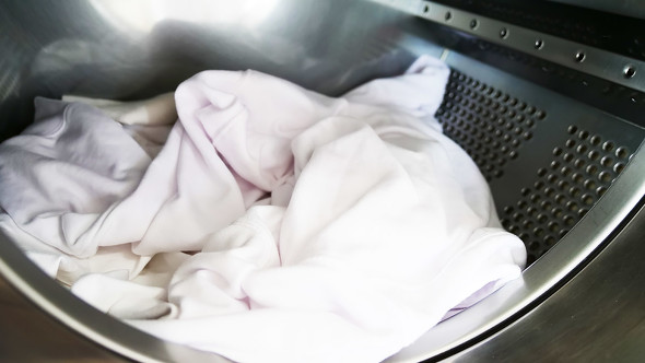 【PR】 PPIH ドン・キホーテ 情熱価格 白さ続く白 色褪せ知らずの黒 地主恵亮