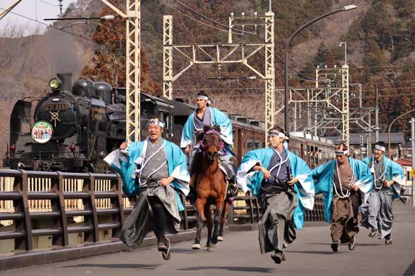 SL 併走 新撰組 日光江戸村 東武鉄道 列車 イベント