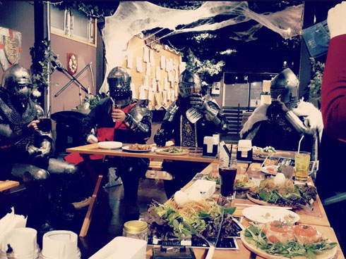甲冑食事会