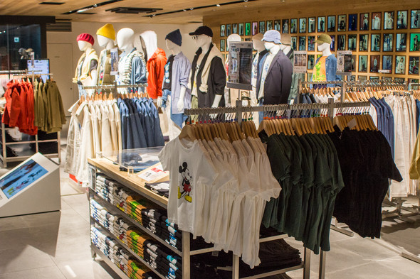 ポップアップショップ「MICKEY STANDS SHOP」店内の画像