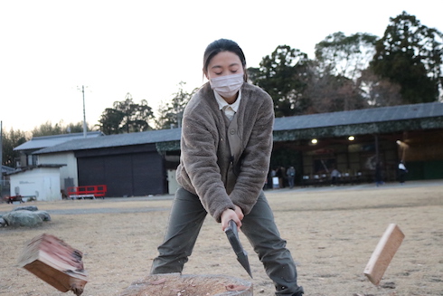 薪割りのイメージ