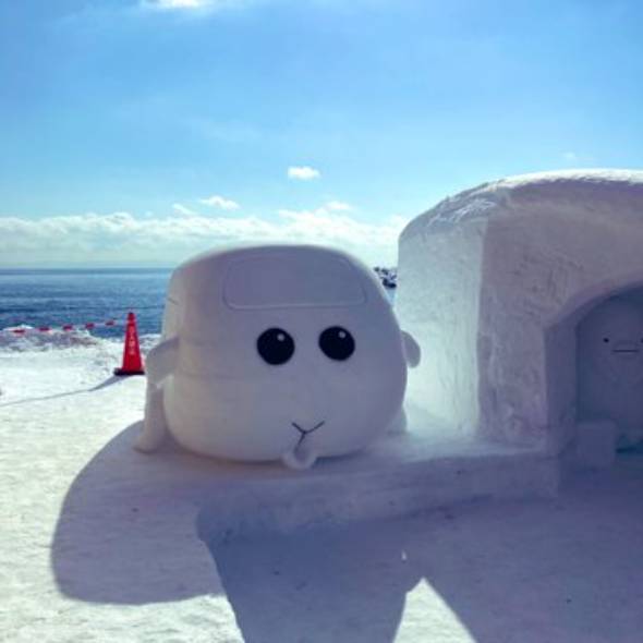 モルカー 雪像