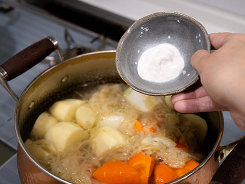 カレーに寒天を入れたところ