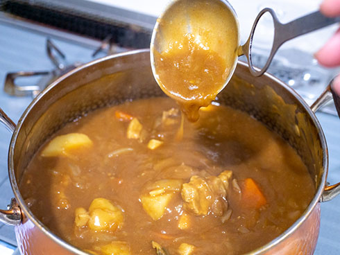 寒天を入れたカレー（鍋）