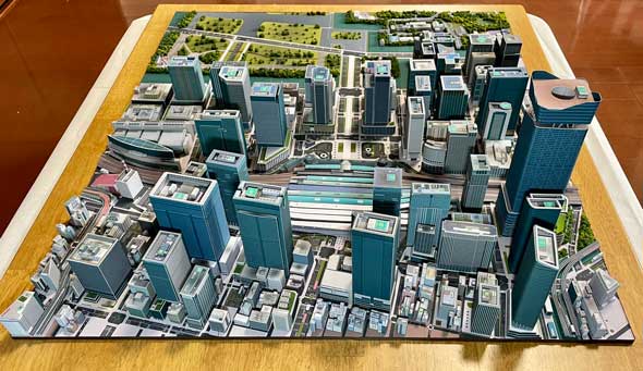 会社員 紙 2030 東京 丸の内 都市 模型 ペーパークラフト