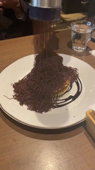 とんでもないパンケーキ