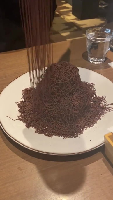 とんでもないパンケーキ