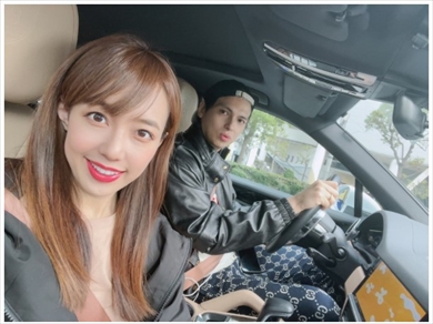 アレクサンダー 川崎希 結婚記念日 猫の日 浮気 結婚式 ブログ