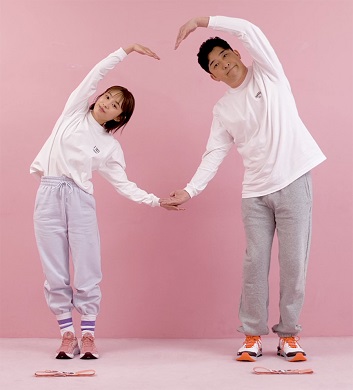 高橋愛 あべこうじ ハッピーサマーウェディング ゼクシィ 夫妻