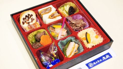 甲府の新名物駅弁 ワインのめし