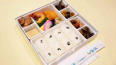 敦賀の名物駅弁 角鹿弁当