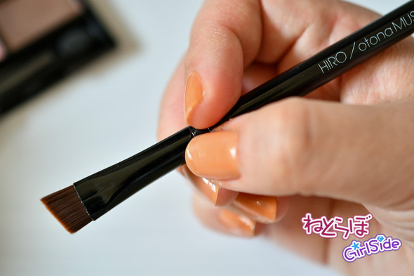 otonaMUSE4月号ふろくのアイブロウブラシ