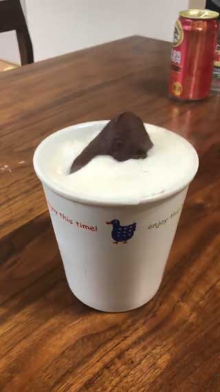 ゴリラ チョコ ホットミルク 溶かす 思ったんと違う ターミネーター