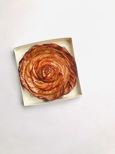 細かすぎるりんごタルト・ジャムを塗ったあとその2