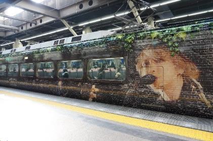 南海電車×ラルクHYDEさんコラボの特急「HYDE サザン」運行延長が