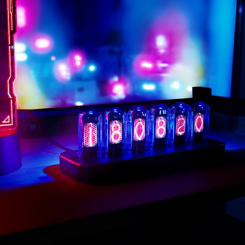 ニキシー管風の置時計「Cyber punClock」サンコーから発売 部屋
