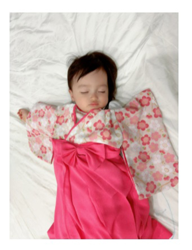 晴れ着をまとったアレクサンダー娘の美人ちゃん