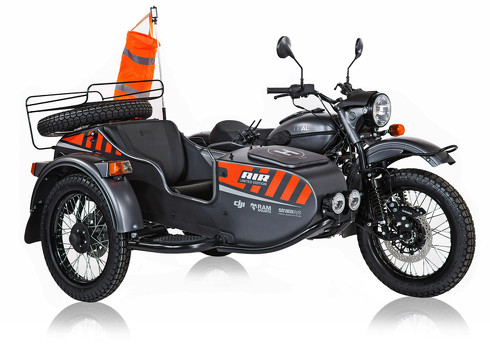 サイドカー付きバイクUral Air