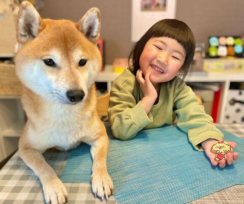 食卓に並ぶふたり
