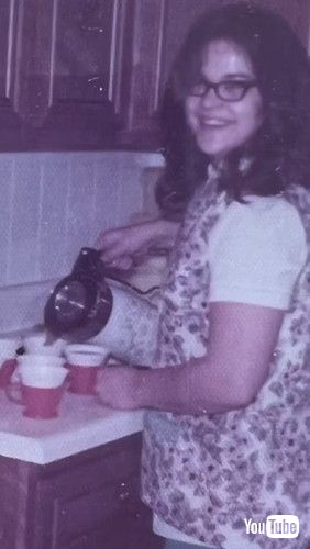 「Grand Daughter Dresses up as Grand Mother's Old Photos For Her Birthday - 1294554-1」