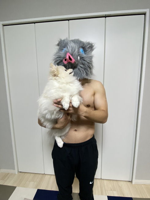 伊之助ボディになるまで毎日腹筋ローラーさん