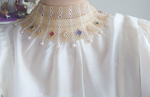 ビーズで編んだビザンツ襟