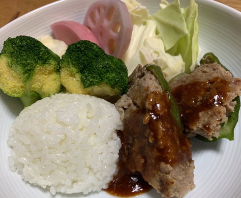 肉のピーマン詰め