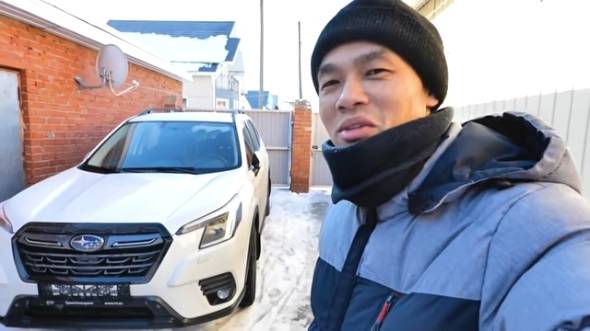 新車とのツーショット