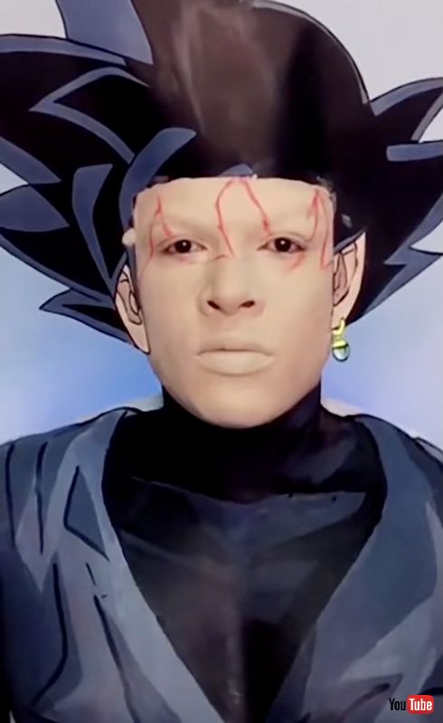 ボディーペイントで全身アニメキャラに変身！　もはや原型を留めていない二次元風メイクがすごい