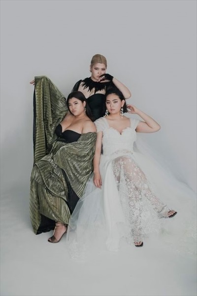 プラスサイズウエディングドレス