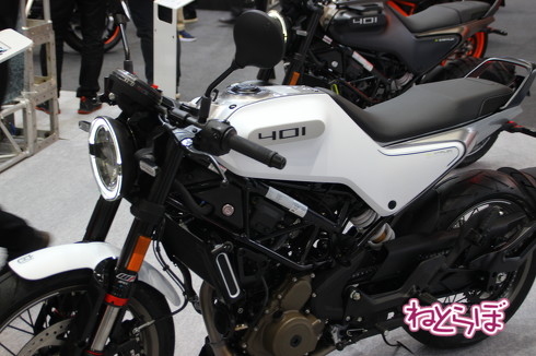 東京モーターサイクルショーの新型車展示