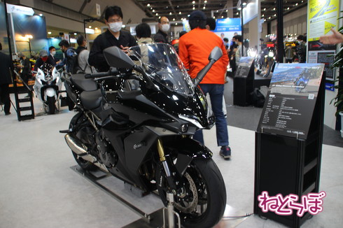 東京モーターサイクルショーの新型車展示