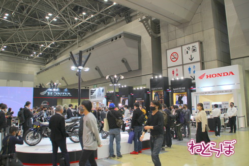 東京モーターサイクルショーの新型車展示