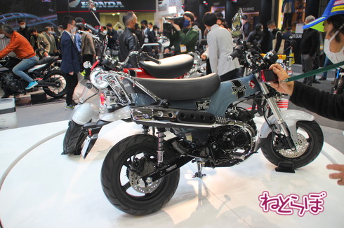 東京モーターサイクルショーの新型車展示