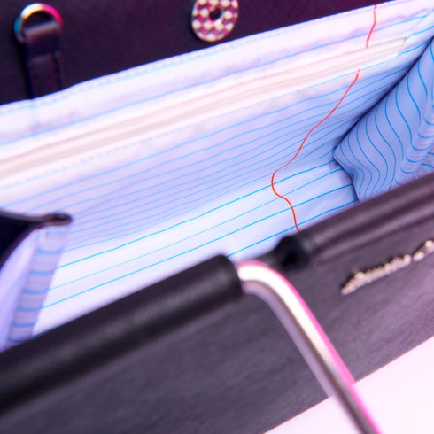 ダブルクリップみたいなバッグ