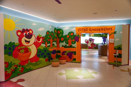 トイ・ストーリーホテル ロッツォ・ガーデンカフェ