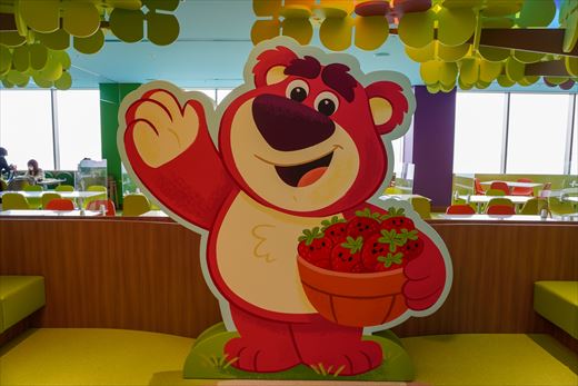 トイ・ストーリーホテル ロッツォ・ガーデンカフェ