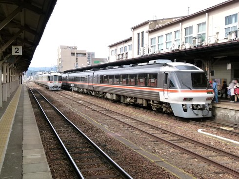 JR東海現役車両カタログ キハ85系