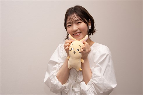 「ちいかわ」声優の青木遥と小澤亜李