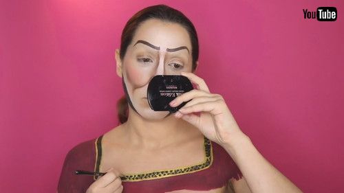 「Makeup Artist Transforms Her Face Into a Children’s Movie Villain Character - 1287752」