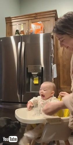 「Dog Startles Baby into Spilling Water || ViralHog」