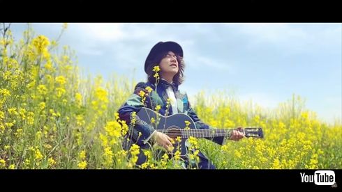「新しい菜の花が咲く頃に」を歌うダイアモンド☆ユカイ