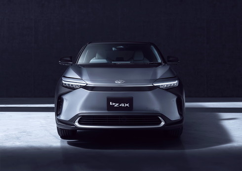トヨタ bZ4X