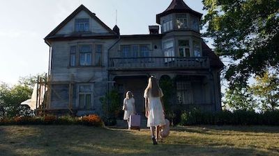 フィンランド製ホラー映画「ハッチング―孵化―」レビュー　最大の恐怖は、普遍的な家族の問題であること。