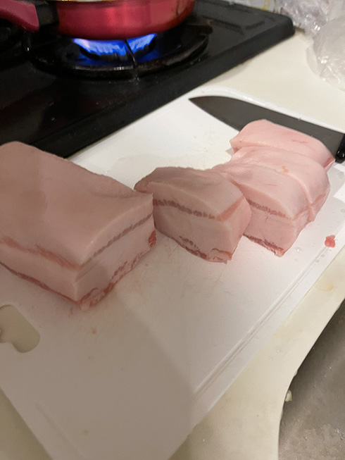 角煮を作ろうと”豚バラ”を買ったら……　脂だらけの商品にこれは酷いと騒動に