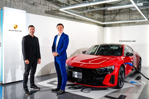 日本でEVの急速充電器・施設を相互利用できるようにするアウディとポルシェ